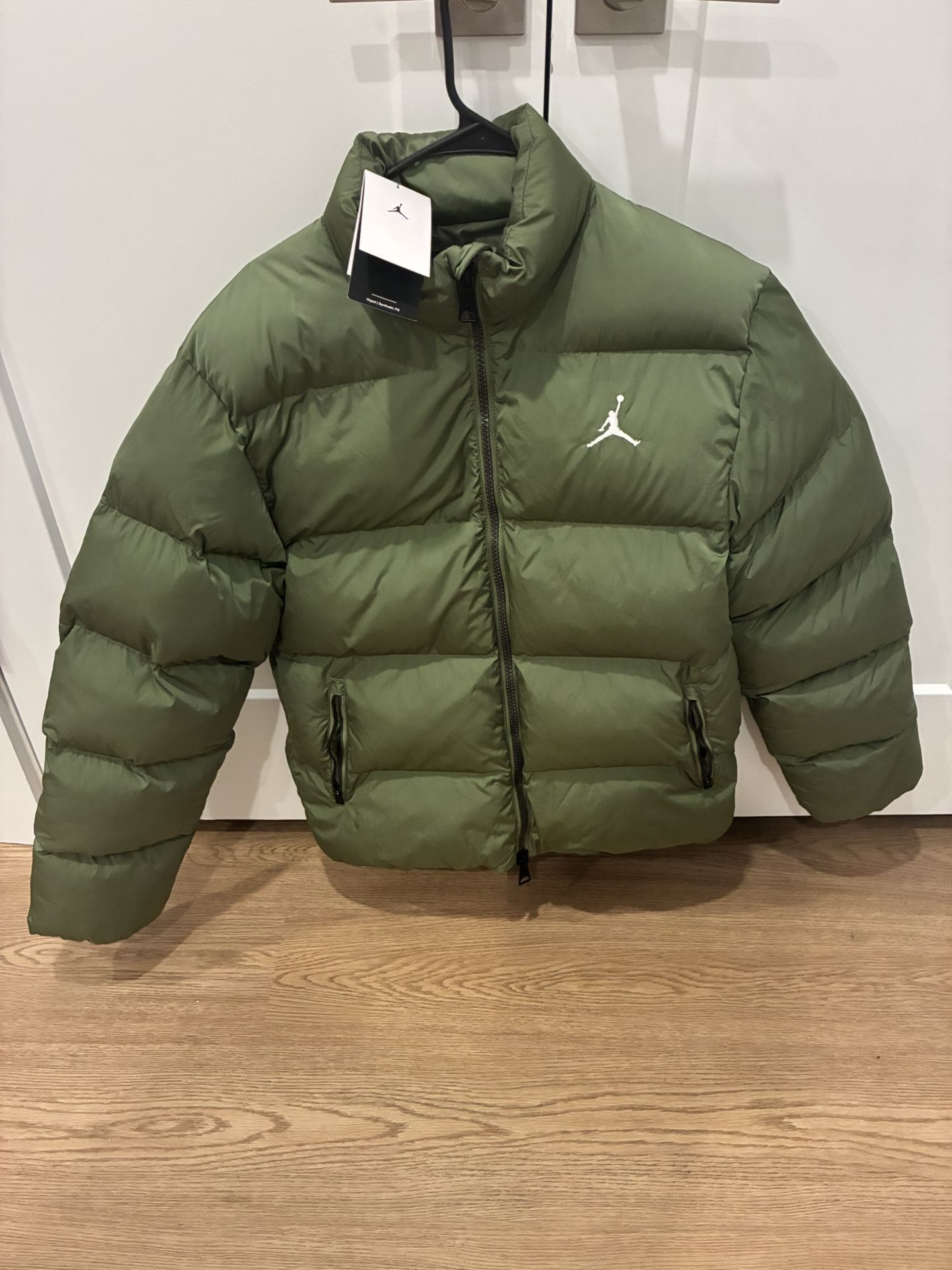 Air Jordan Puffer Coat - Men’s Small- NewWith Tags