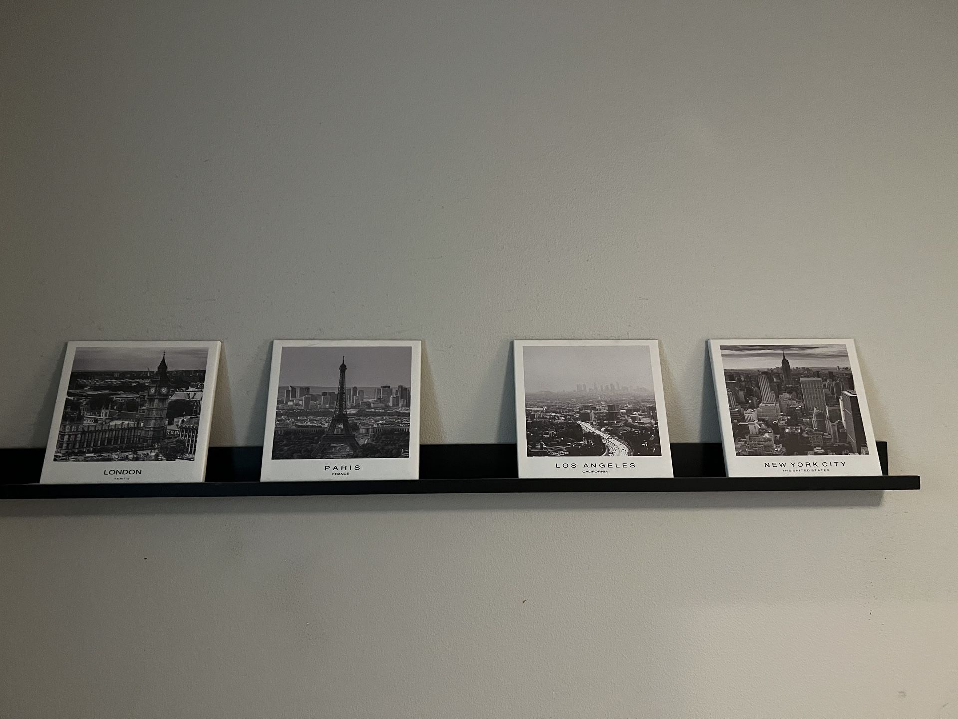 Black And White City Canvas Prints