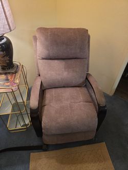Recliner fully adjustable electric