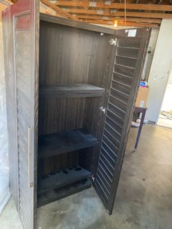 LARGE HEAVY DUTY STORAGE CABINET OR GARAGES OR HOUSE