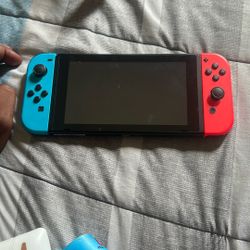 Nintendo Switch 