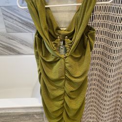 H&M Green Off The Shoulder Dress