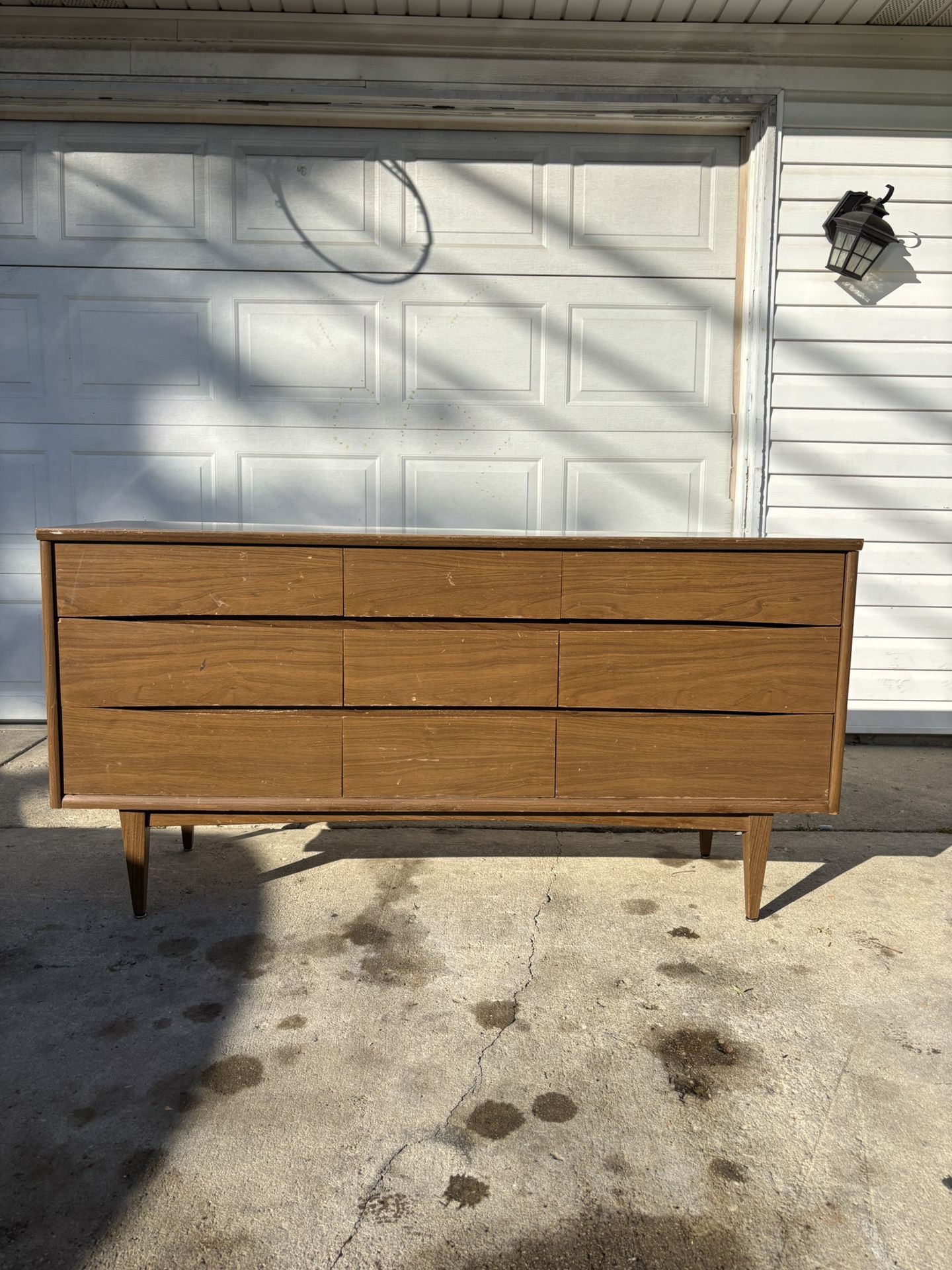 ‼️KROEHLER 9 DRAWER DRESSER‼️FOR SALE 300$ OR BEST OFFER‼️GOOD CONDITION🚚DELIVERY AVAILABLE🚚