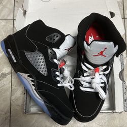 Reimagined Metallic Jordan 5