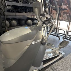 Octane Fitness Elliptical 