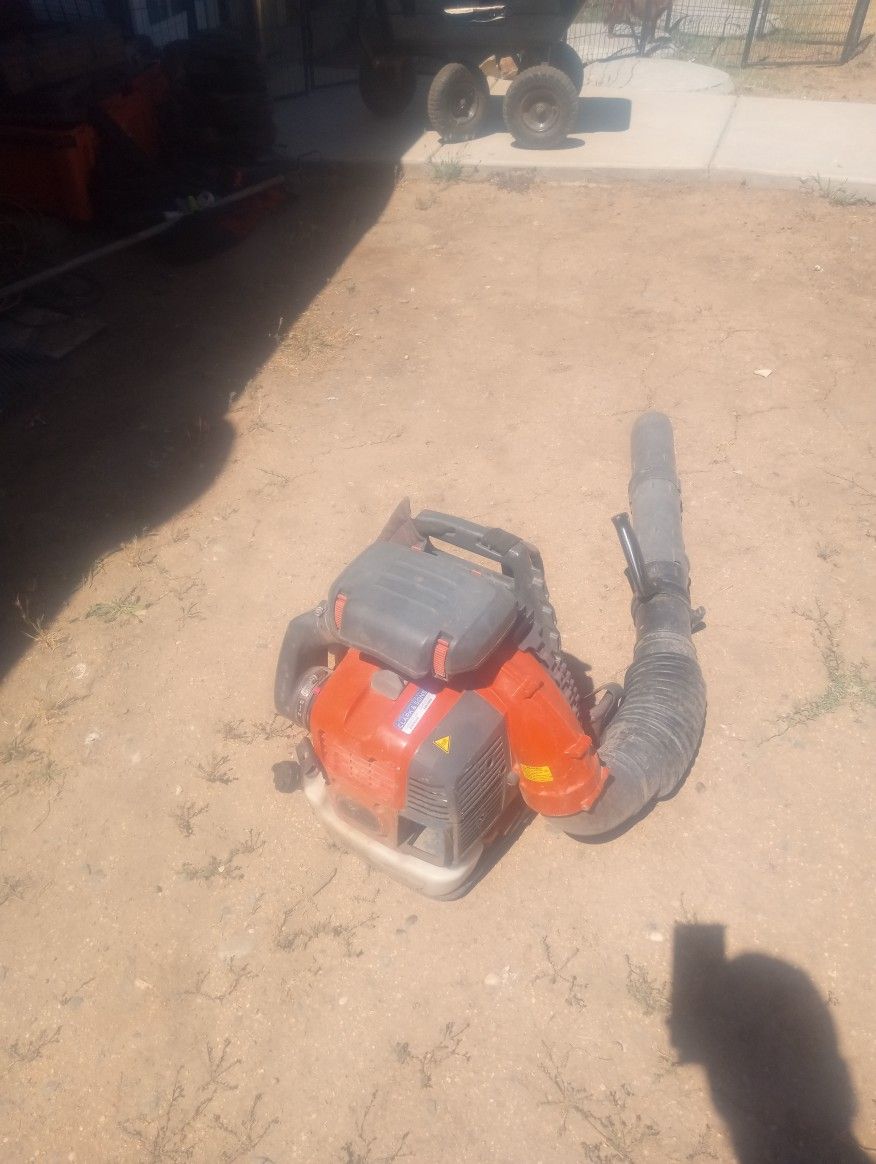 Husqvarna Backpack Blower Model 570 BFS