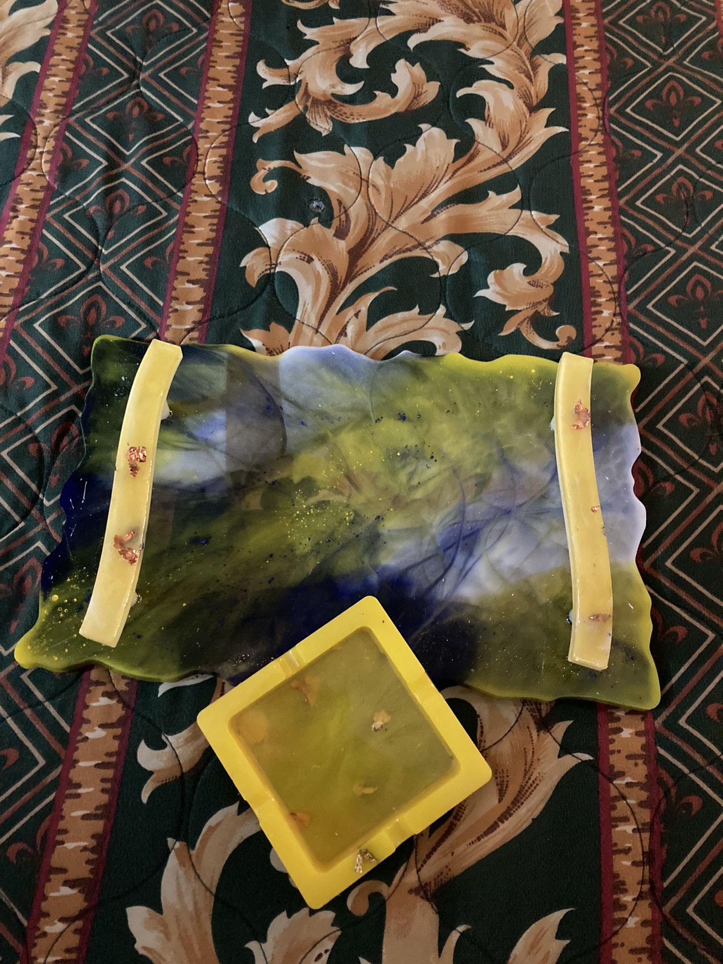 CUSTOM TRAYS AND ASHTRAYS