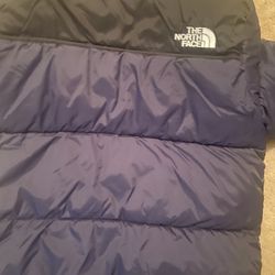 MEDIUM NORTH FACE  LIKE  New $110