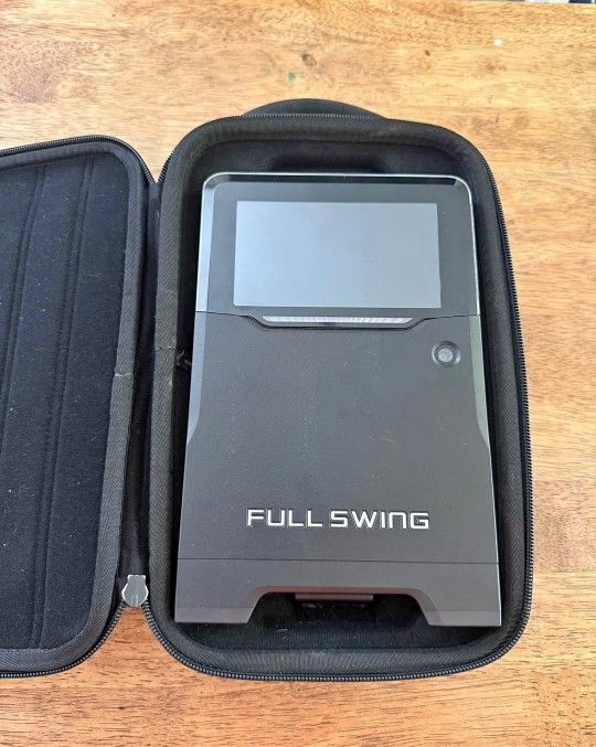 Full Swing Launch Monitor