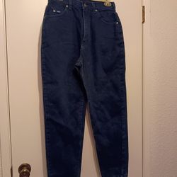 WOMEN'S LEE DENIM. SIZE 4.