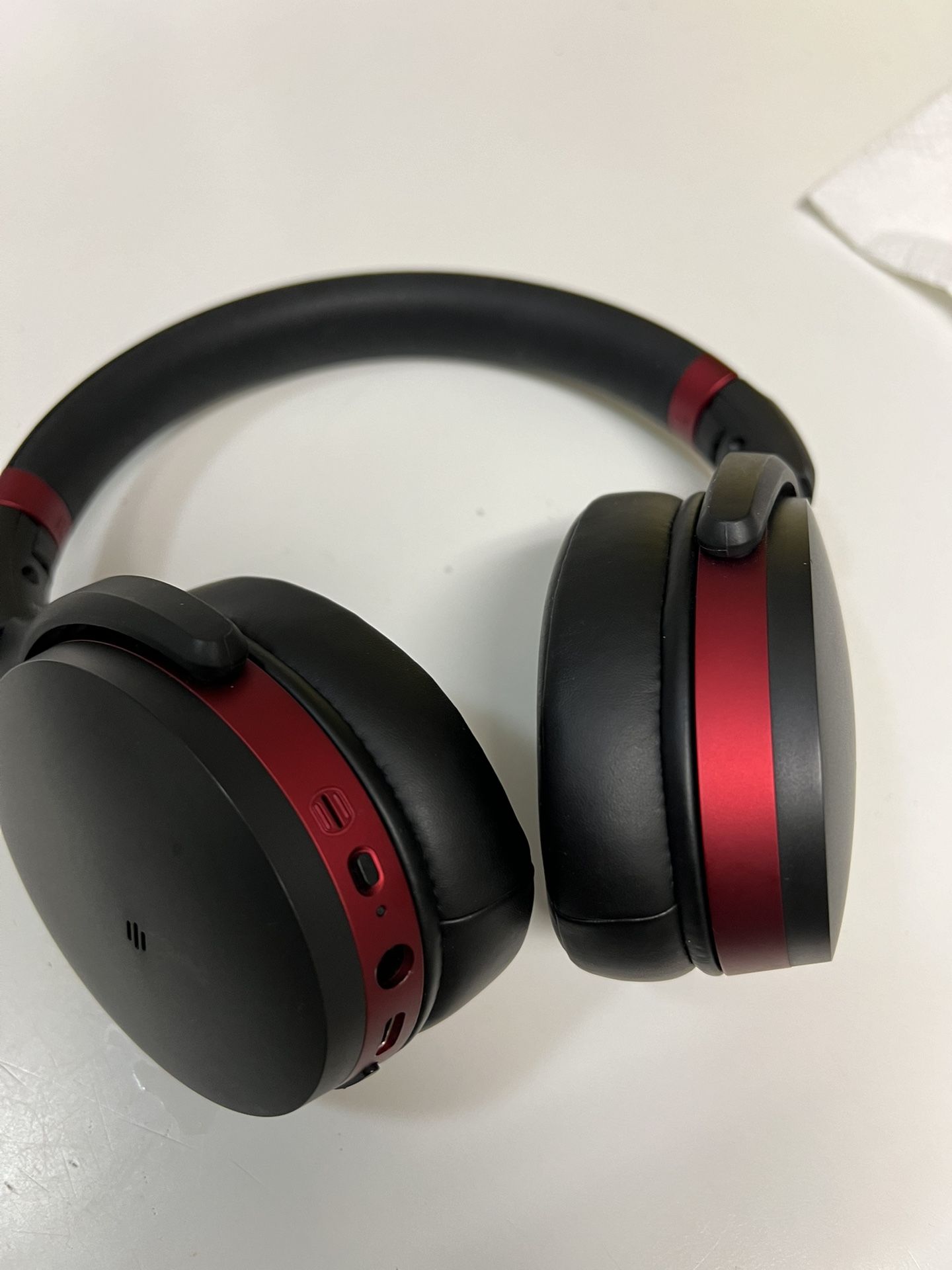 Headphones HD458bt 5.0. Bluetooth Wireless Active Noise Cancellation Excellent Condition 