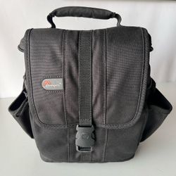 Lowepro Camera bag travel size DSLR MIRRORLESS