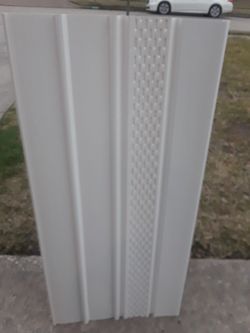 Mobile home skirting