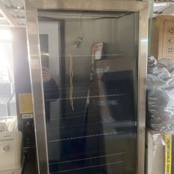 New Mini Fridge 