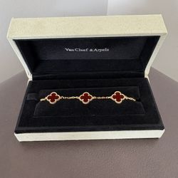 Van Cleef & Arpels Alhambra 5 Motifs “Carnelian” Bracelet