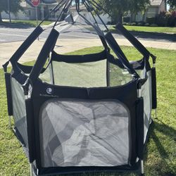 Play Pen - Pop Up/ Portable with Sun Shade Cover