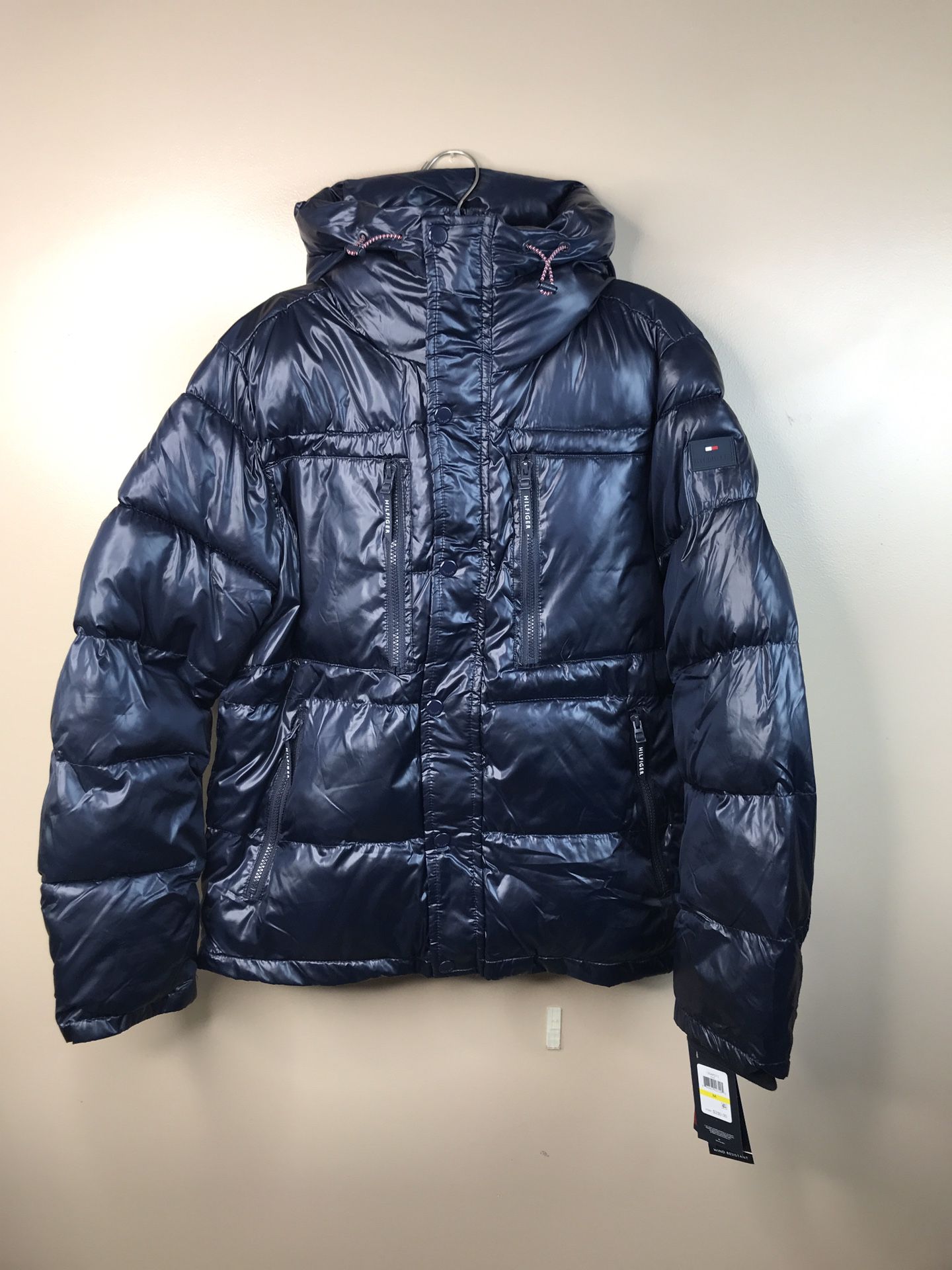 NWT Tommy Hilfiger Men's Navy Pearlized Performance Hooded Puffer Jacket $250.