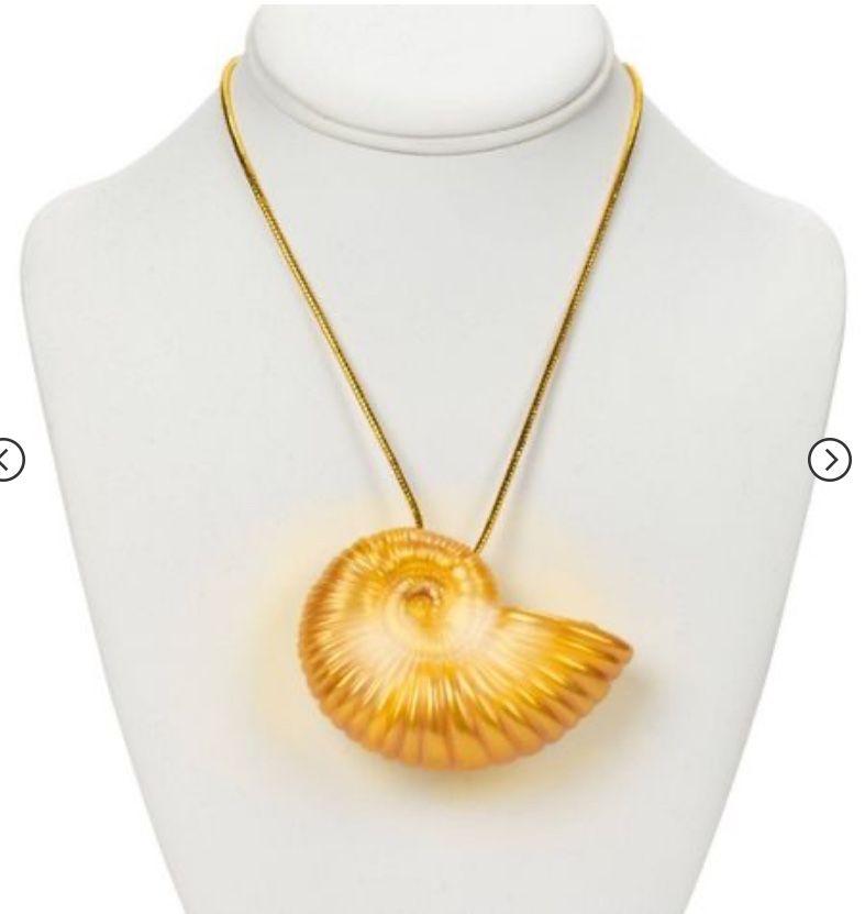 New Disney The Little Mermaid Ariel's Singing Sea Shell Necklace