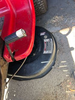 Riding lawnmower