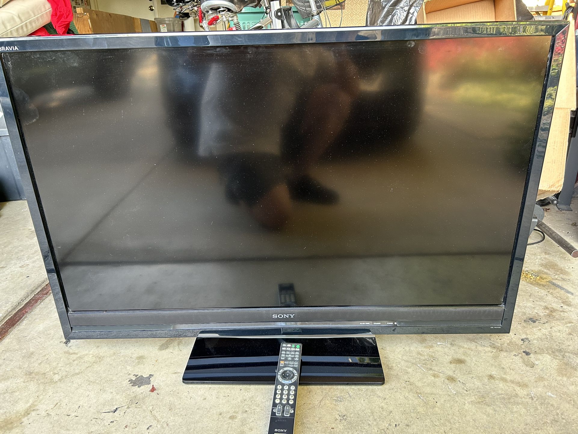 Sony 46” Tv Kdl46z4100