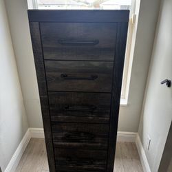 5 Drawer Narrow Chest