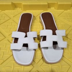Women's Flat Sandals, Slip on Slides Summer Fall Shoes Cute Open Toe Slippers White Size 10