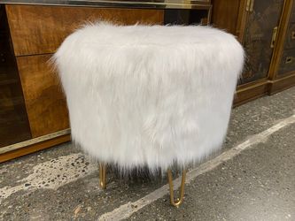 Fluffy White Stool w/ Gold Legs