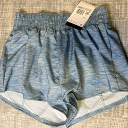 Women’s Nike Training Shorts XS