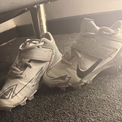 Nike Trout cleats 2.5 Youth