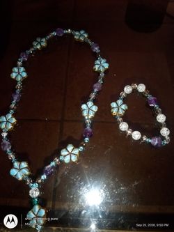 kid  bead necklace and bracLet