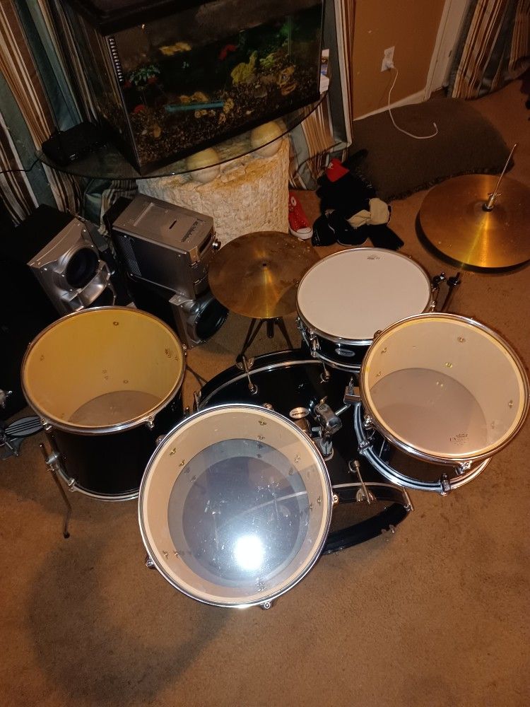 Drum Set 🥁