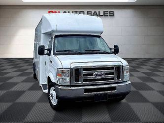 2011 Ford Commercial E450