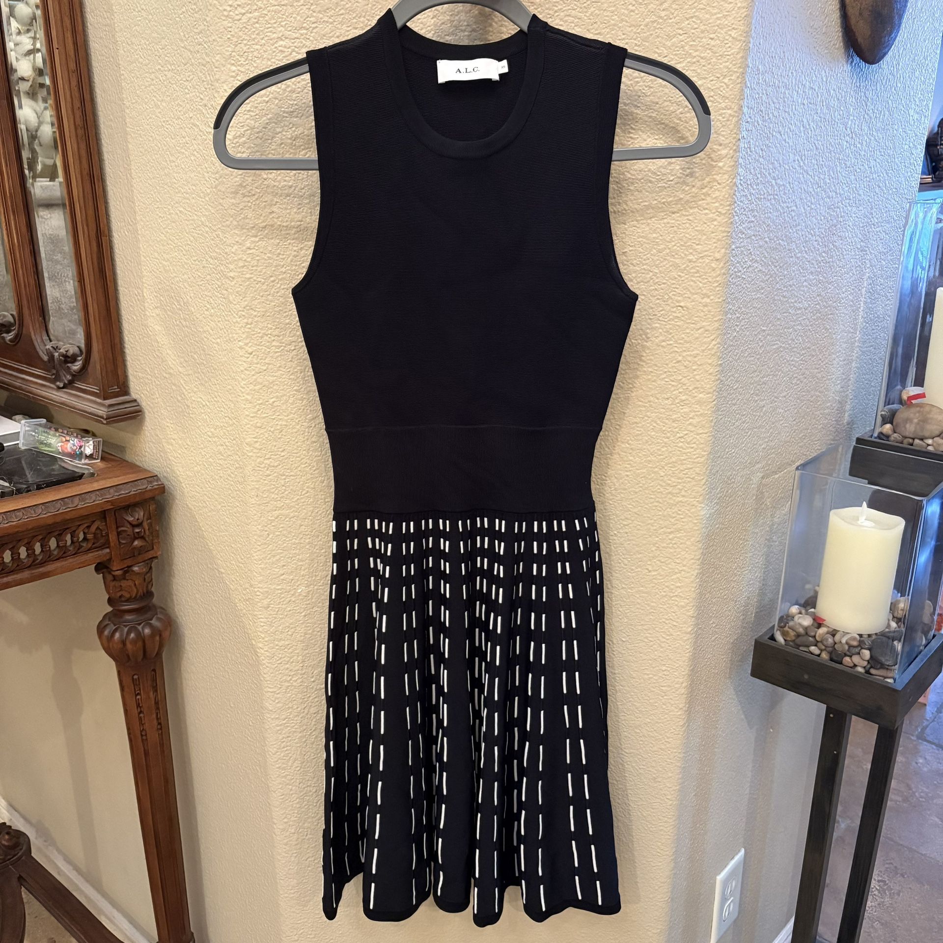 A.L.C. Black White Sleeveless Crewneck Fit & Flare Party Dress Size XS
