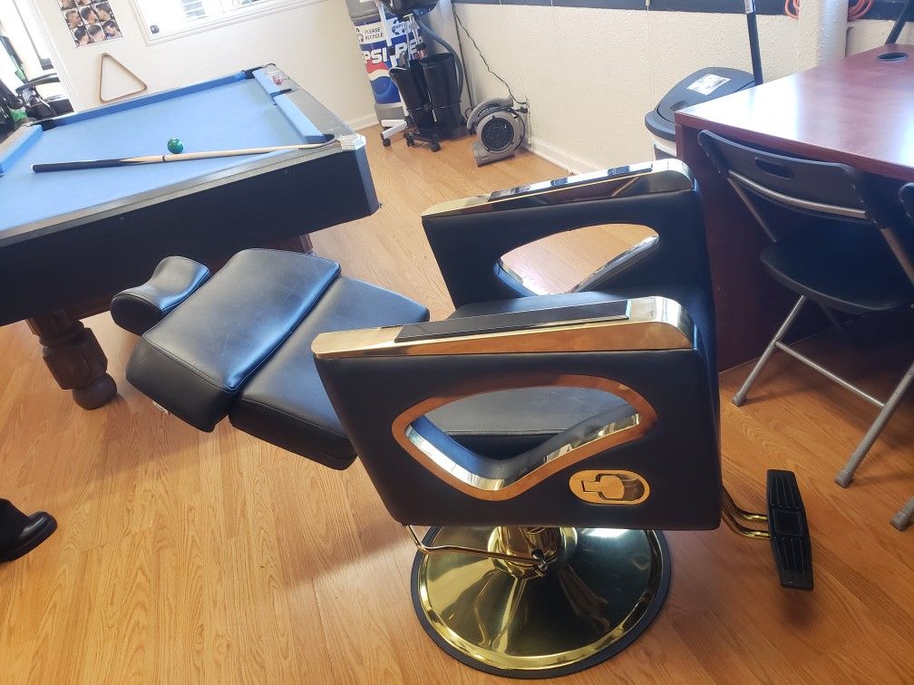 Stylist/Barber ๐บ Chair
