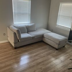 Light Beige Sectional Couch + Ottoman – Modern & Comfy