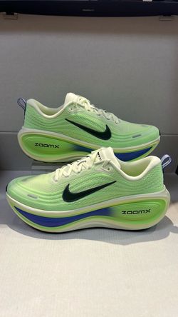 NIKE VOMERO PLUS ZOOMX “VOLT TINT”