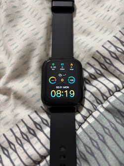 Smartwatch with Fitness Tracking