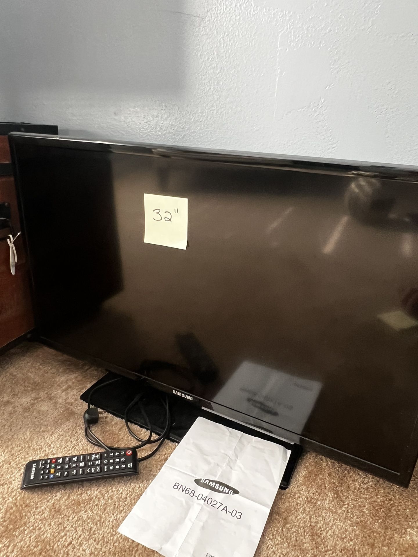 Samsung 32” TV