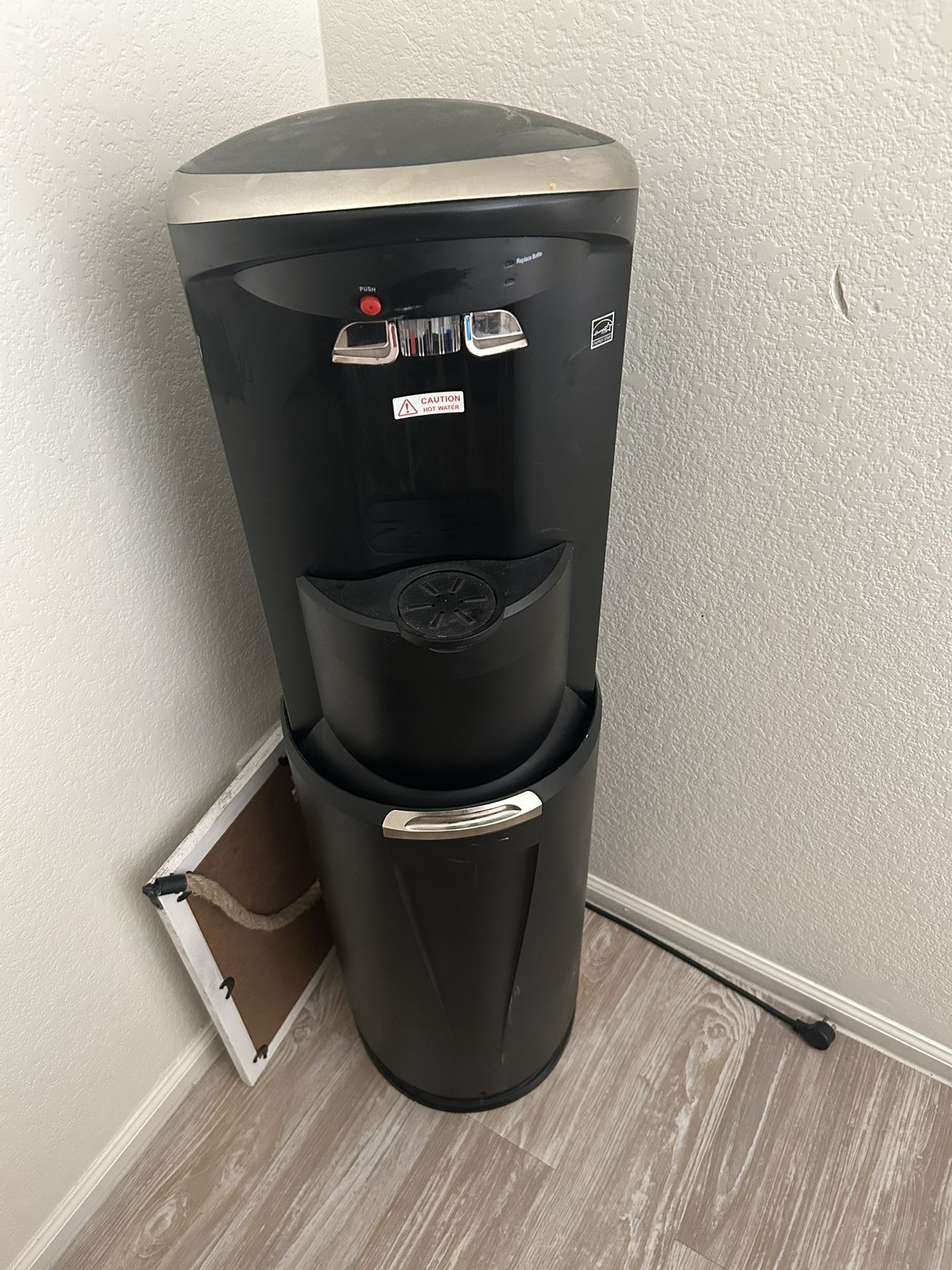 Crystal Mountain Water Cooler/Heater