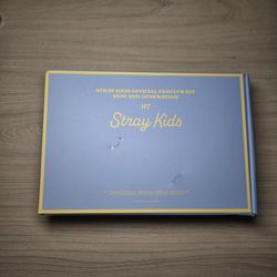 STRAY KIDS - 2nd Gen Fanclub Welcome Kit