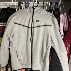 Nike Tech 