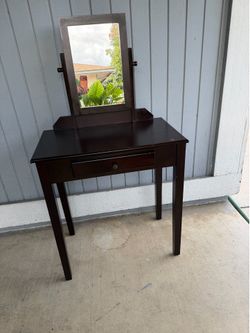 Tocador pequeño / Small vanity