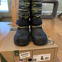 Youth Snow Boots Youth Size 4