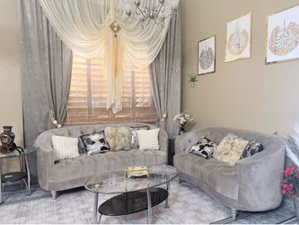 Sofas in good condition with 2 coffee tables and 3 small side tables