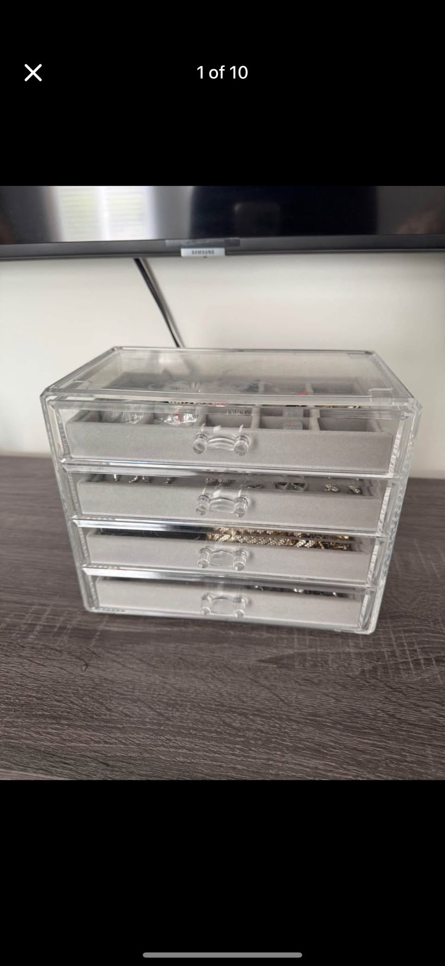 Declutterring Summer sale on small items, all below $40! Read the description for prices.