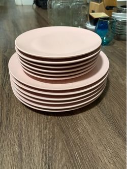 Set of 6 plates large and small plates with 2 bowls