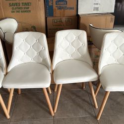 Dining Table Rooms To Go $200