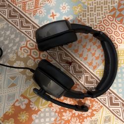 Gaming headphones