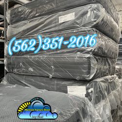 Beautyrest Black Queen Mattress With Box Set New 