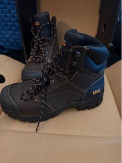 Women’s Ariat boots